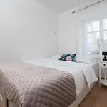 House With A Parking Space - 23510 Vir
