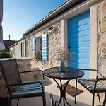 House With A Parking Space - 23510