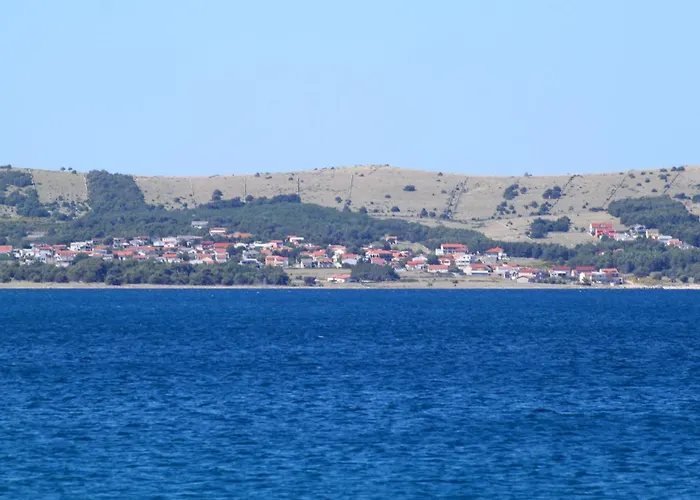 House With A Parking Space - 23510 Feriehus *