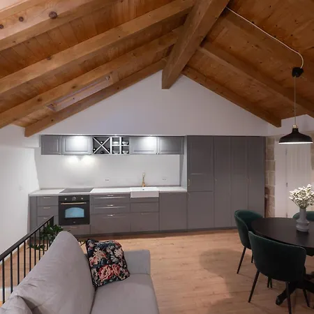 House With A Parking Space - 23510 ヴィル